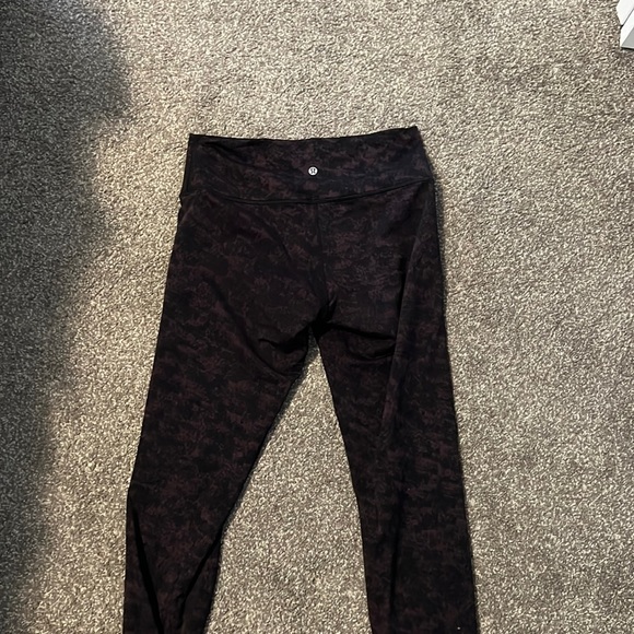 Lululemon leggings - Picture 1 of 4